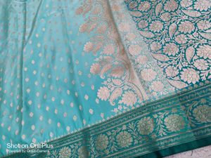Banarsi Lachha Buti Light Colour Contrast