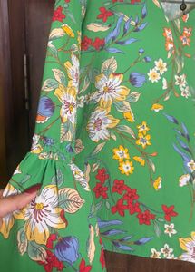 Floral Bell Sleeves Top