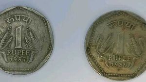 Rare Scared Old 1 Rupee Coins