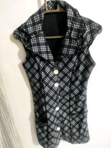 Black &amp; White Sleeveless Dress