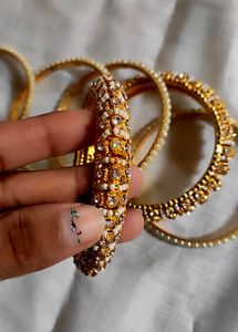 Like Gold , Pearl &amp; Stone Bangles (Set of 6)