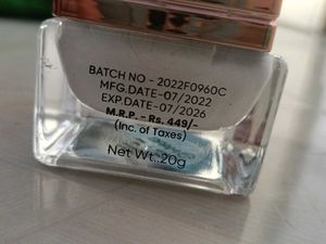 MARS Colour Changing Foundation