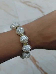 Pearl Beaded Bracelet