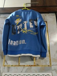 Stylish Blue Graphic Sweatshirt