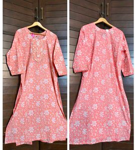 Women Pink Floral Printed Cotton Kurta Set