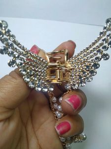 5 pcs Stone Butterfly claw with Korean Style Clip