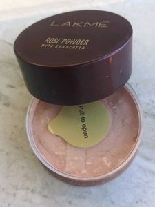 Lakme Rose Powder With Sunscreen