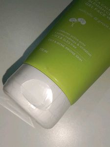 Dot&amp;Key Cica Calming Blemish Clearing Gel Facewash