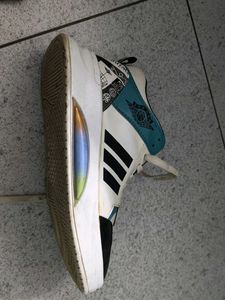 Unique Shoe