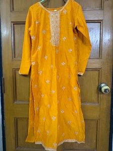Elegant Yellow Embroidered Kurta