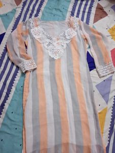 Elegant Striped Kurta with Lace Detail