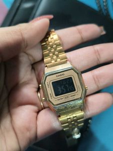 Casio Original unisex Gold Digital Watch