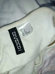 Cream Side-ruched Crop Tee