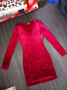 2 PieceBodycon H&amp;MVelvet Mini Dresses(both At Xs/s