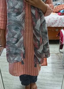 Beautiful Feminine Scarf!