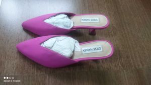 Steve Madden Fuchsia Pink Pumps 👠