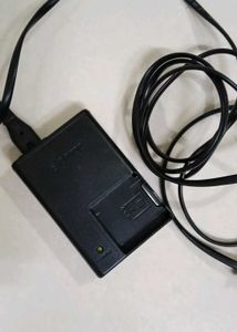 Sony Cybershot Digital Cam With Accessories