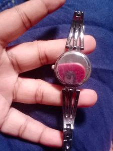 Elegant Women&#39;s Watch
