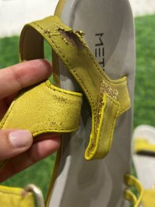 Metro Sandals