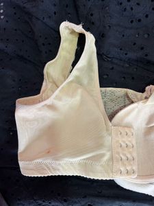 Vintage Cream Lace Bralette✨