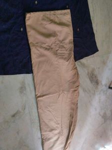 A Straight Women Kurta Nd Pant