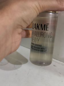 Lakme Hyaluronic Dew Serum
