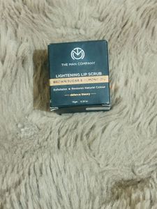 The Man Company Lightening Lip Scrub