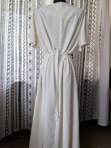 Elegant White Midi Dress 🤍
