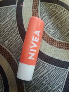 Nivea Peach Lipbalm
