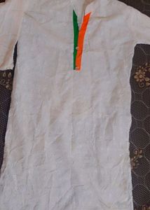 White chikankari kurta +spe gift, 🎁