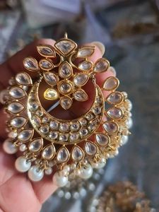 Kundan Chandbali And Maang Tikka Set