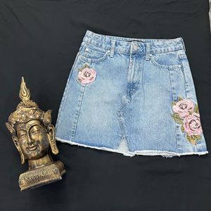 Woman's skirt denim 28