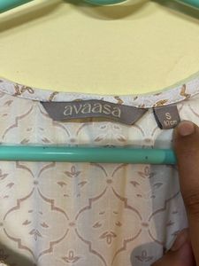 White And Gold Festive Straight Kurti