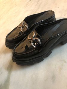 Black Shoes