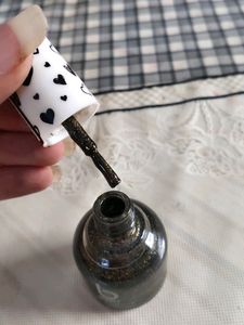 glitter nail polish
