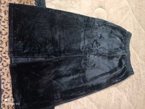 Valvet Skirt