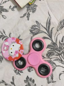 Fidget Spinner Along With Free Hello Kitty Badge