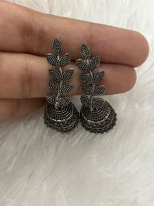 Leaf Design Silver Oxidized Jhumka