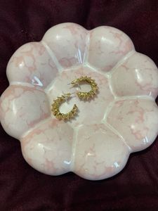 🥐 Shaped Golden Hoops