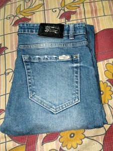 BURBERRY Jeans