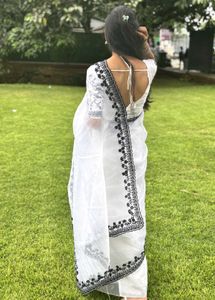 Elegant White &amp; Black Georgette Saree