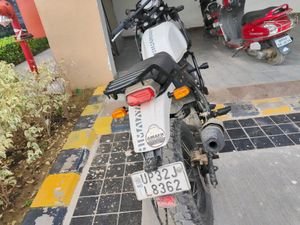 Royal Enfield Himalayan 2018 White