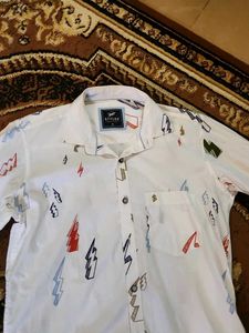 White Shirt With Small Patterns