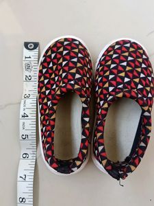 Kids Shoes Suitable For 1year Boy / Girl