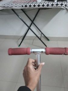 Razor Scooter - Fun Ride!