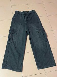 Trendy Black Cargo Pants