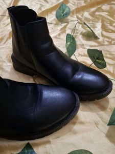 Stylish Black Boots