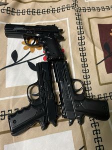 Toy Guns