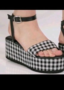 Roadster Checkered Platform Sandals