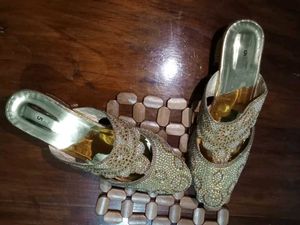 A Golden Shimmering Shine Shoes